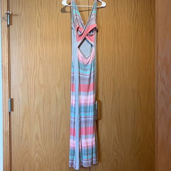 Dress - Picture 4 of 5